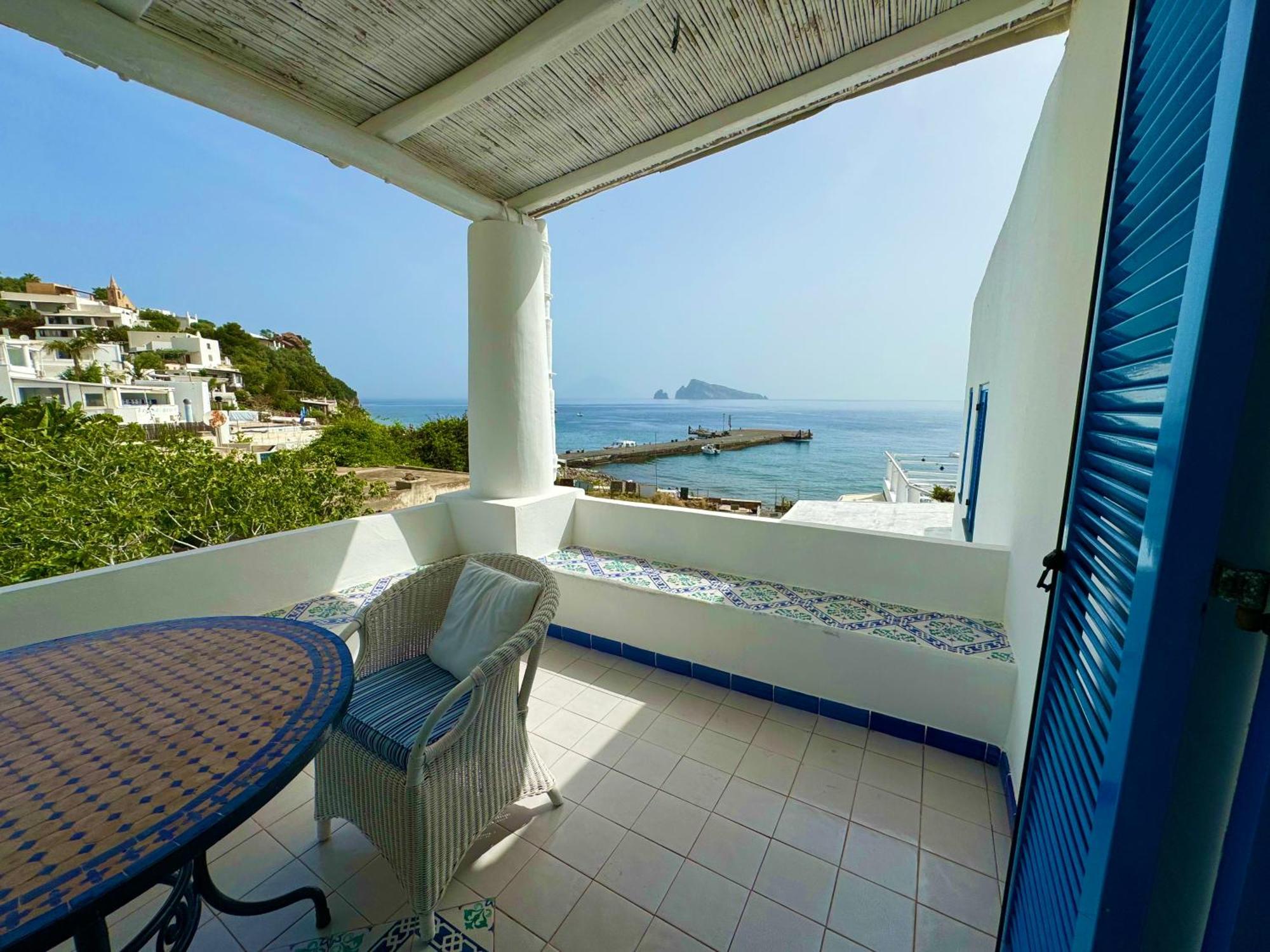 Hotel Lisca Bianca Panarea Exterior photo