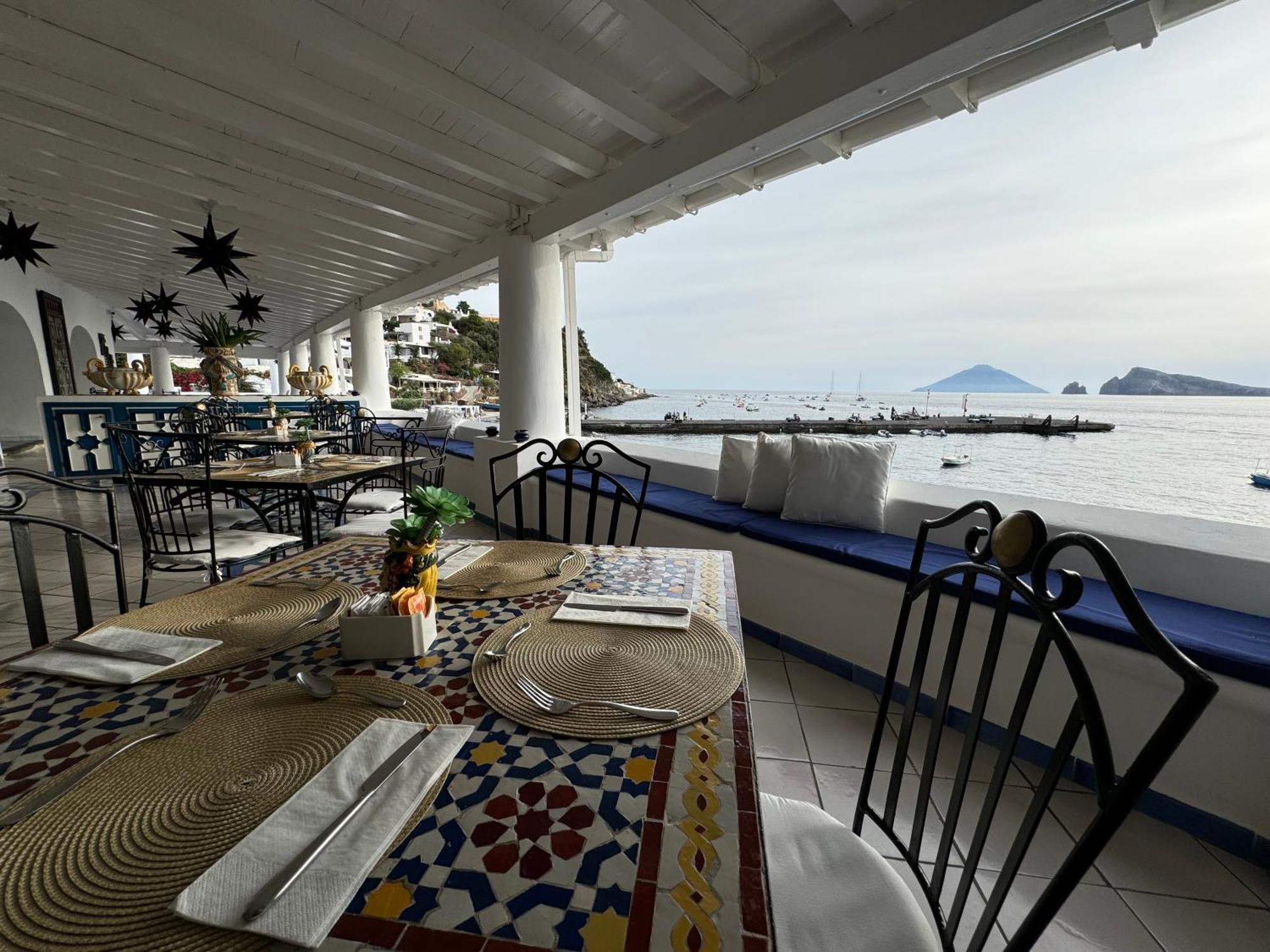 Hotel Lisca Bianca Panarea Exterior photo